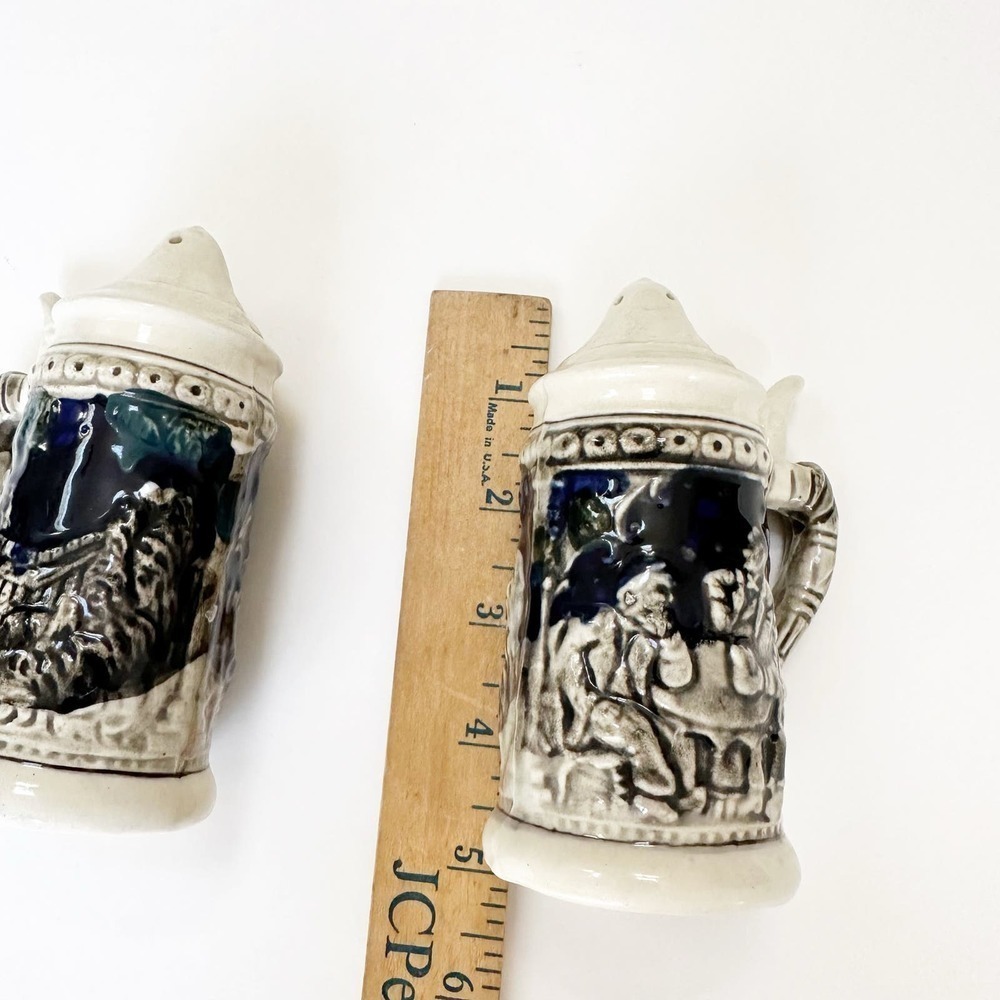Chase Stein Mug Salt & Pepper Shaker Set - Picture 4 of 5